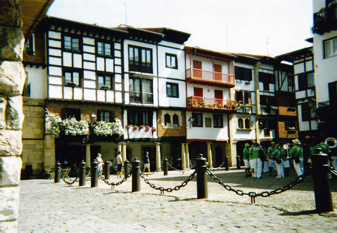 En el casco antiguo de Fuenterrabía Hondarribia 4