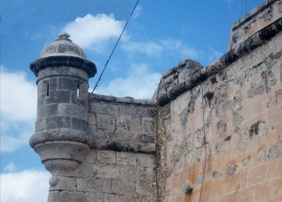 Plazas fuertes en América