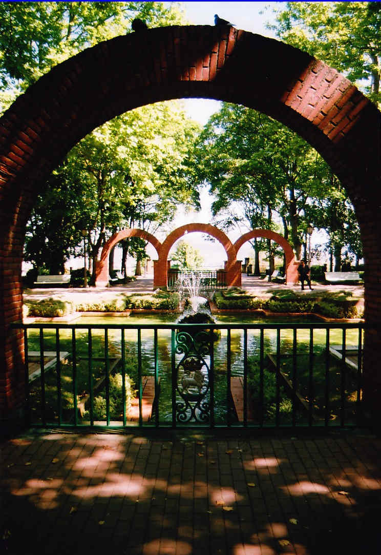 Paseo por las murallas de Pamplona San Bartolomé