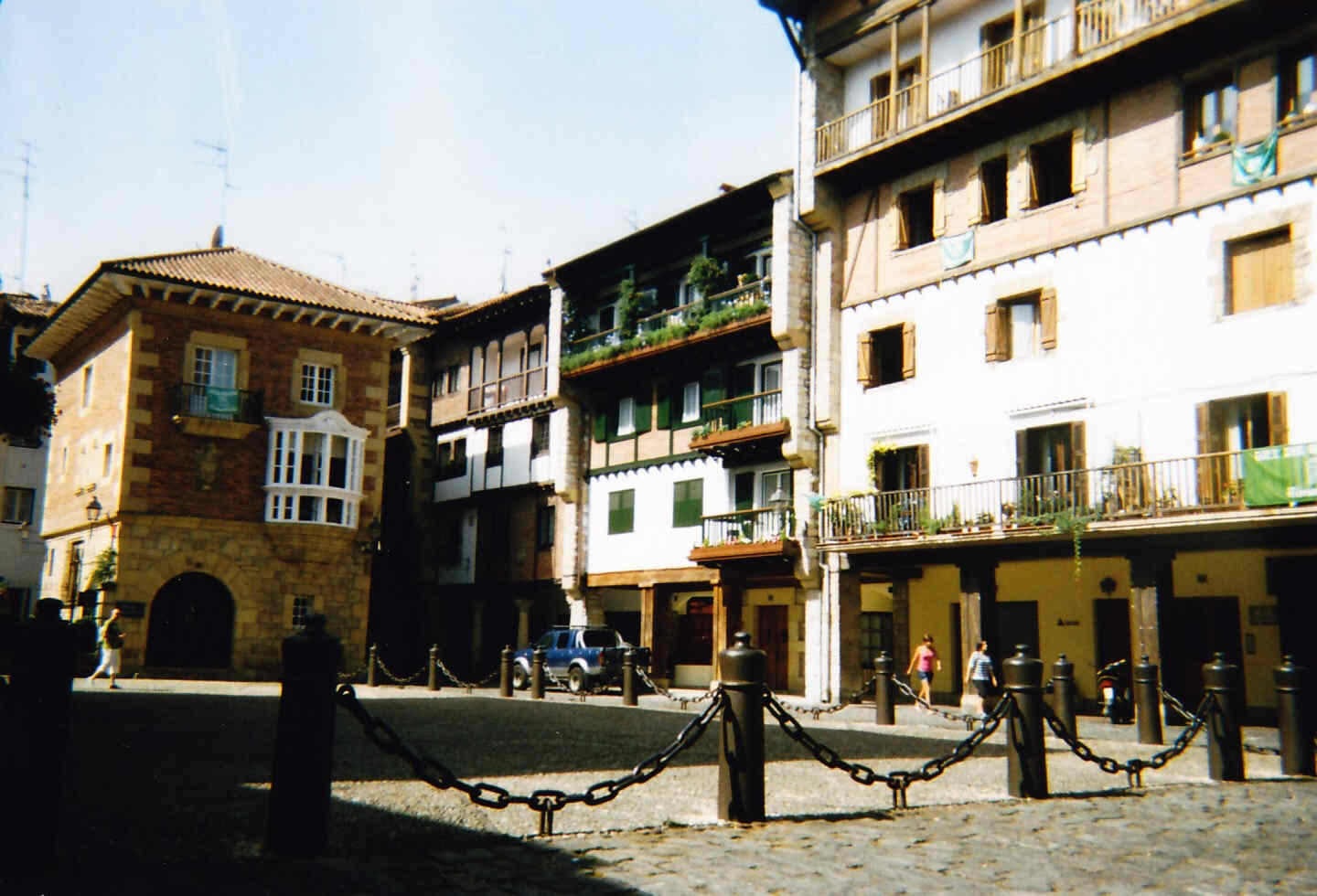 En el casco antiguo de Fuenterrabía Hondarribia 4