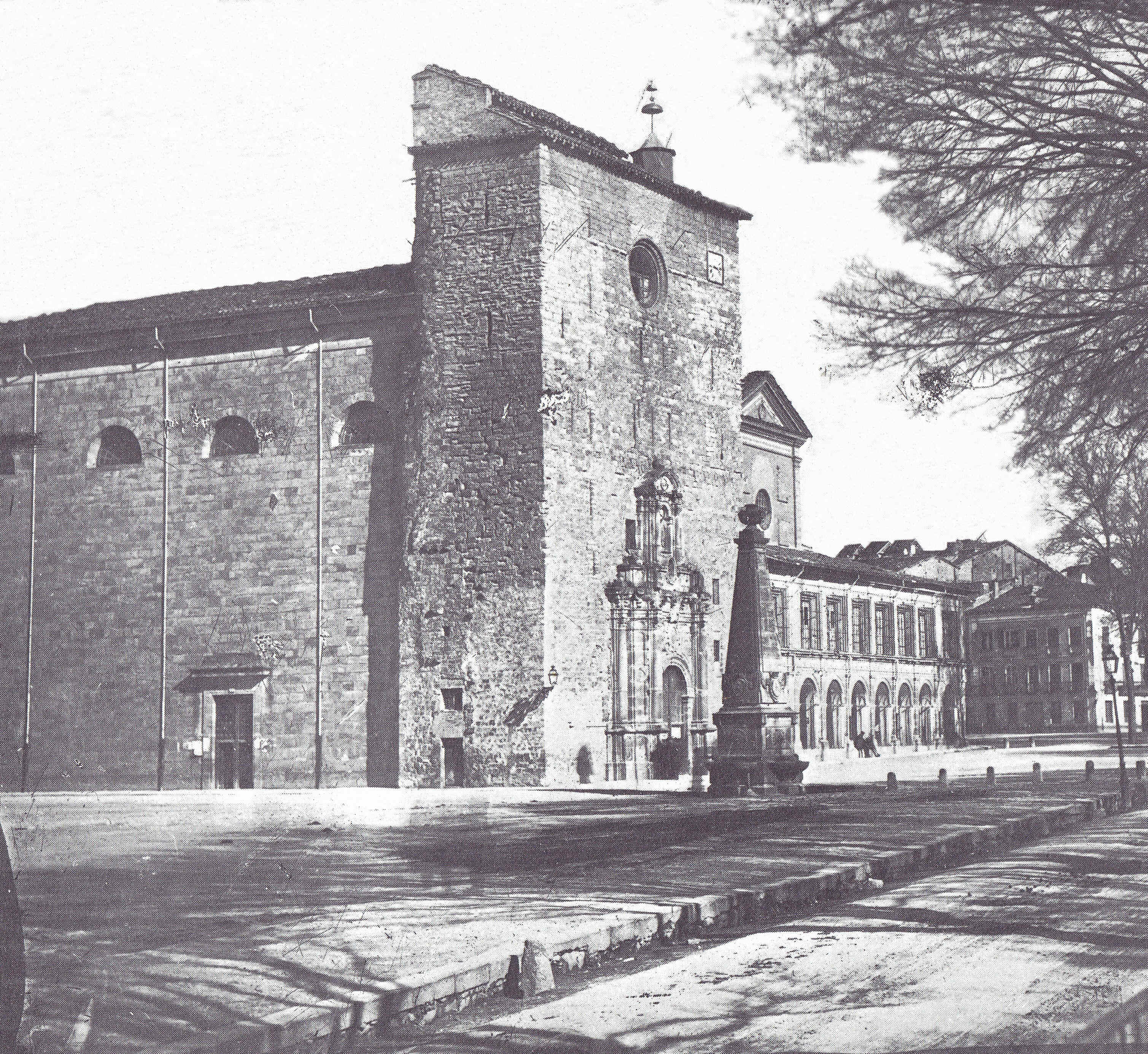 Pamplona 1900 Iglesia de San Lorenzo 1